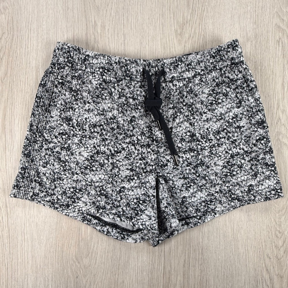 Running Shorts Athleta Size Small Black White Printed Lined Athletic Workout Run